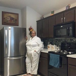 Meet your Posher, Freda